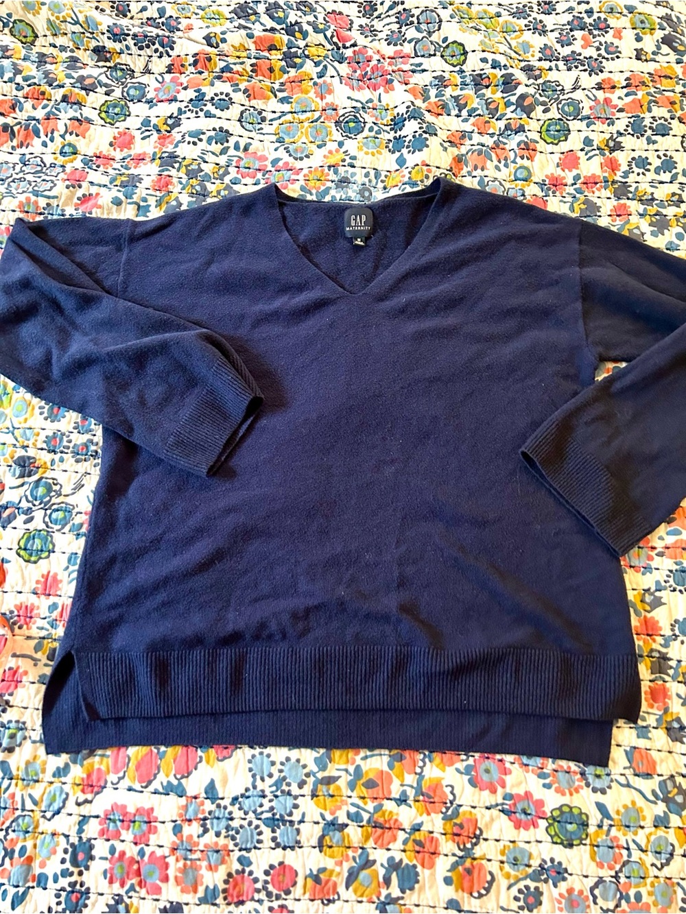 Gap maternity Navy Blue matching set V‑Neck Sweater & Pants CashSoft Sz M - Picture 9 of 12